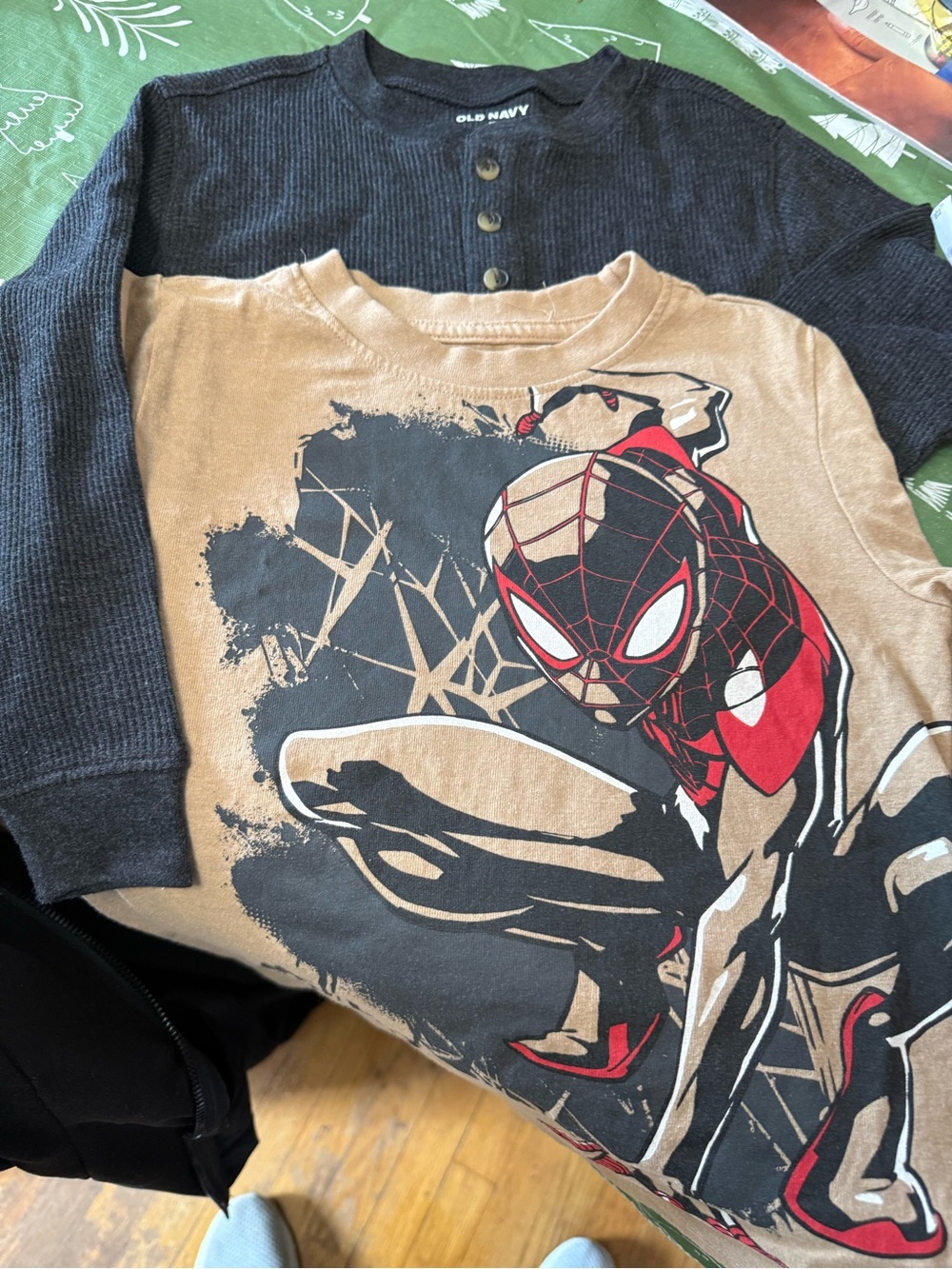Old Navy gray thermal  &Spider-Man Graphic Tee with Red & Black Accents